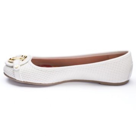 Juicy Couture White Gold Logo Ballet Flats NWT - Picture 4 of 7